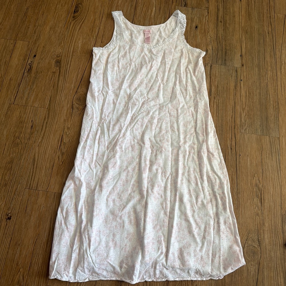 secret treasures nightgown Women's Size XL Long Pink Sleeess Lace White Cotton